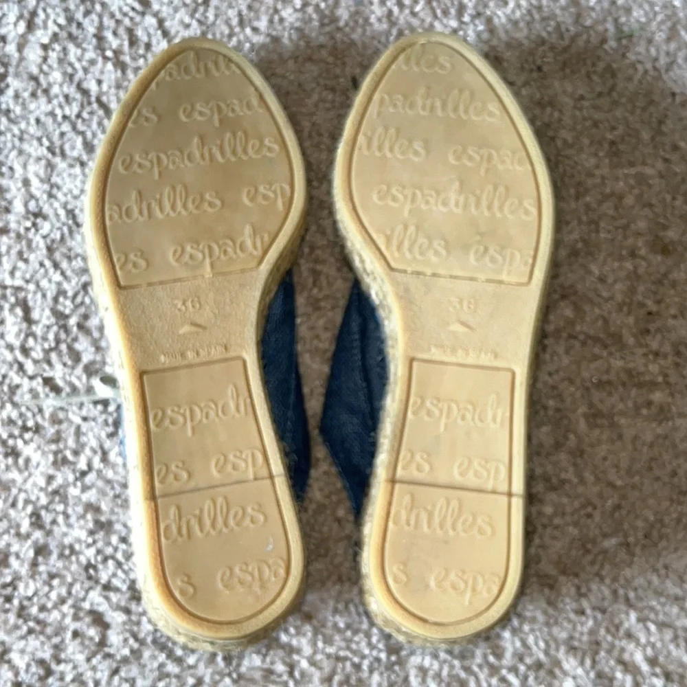 Gaimo blue canvas lace up espadrilles NWOT size 6